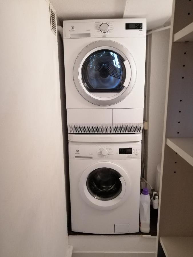 Condonice Buitenkant foto